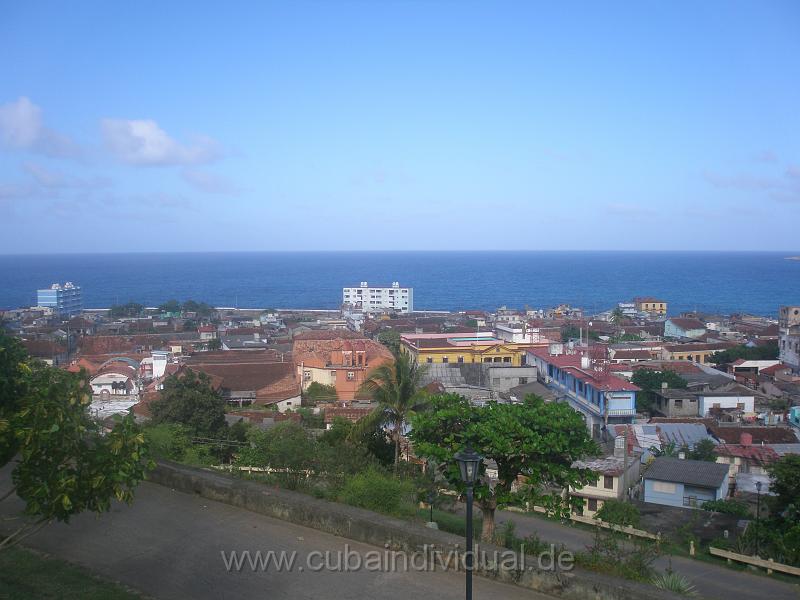 3920 Baracoa - Blick vom Hotel El Castillo.JPG