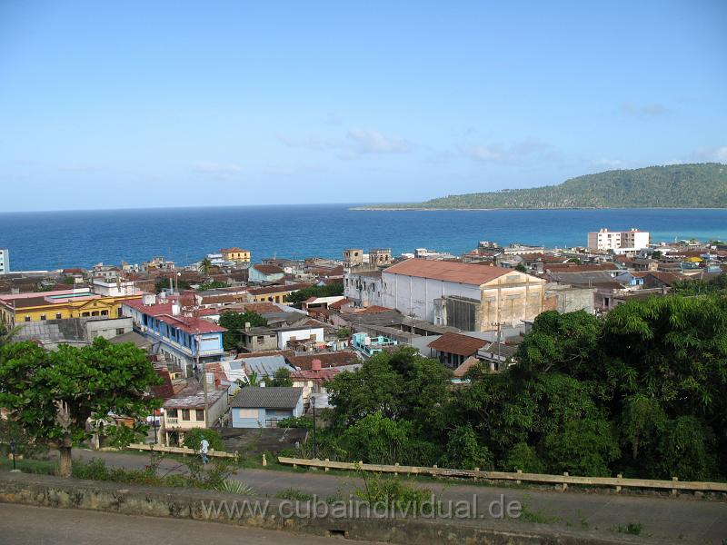 3980 Baracoa - Blick vom Hotel El Castillo.JPG