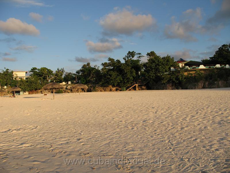 6300 Playa Guardalavaca - Club Amigo.JPG